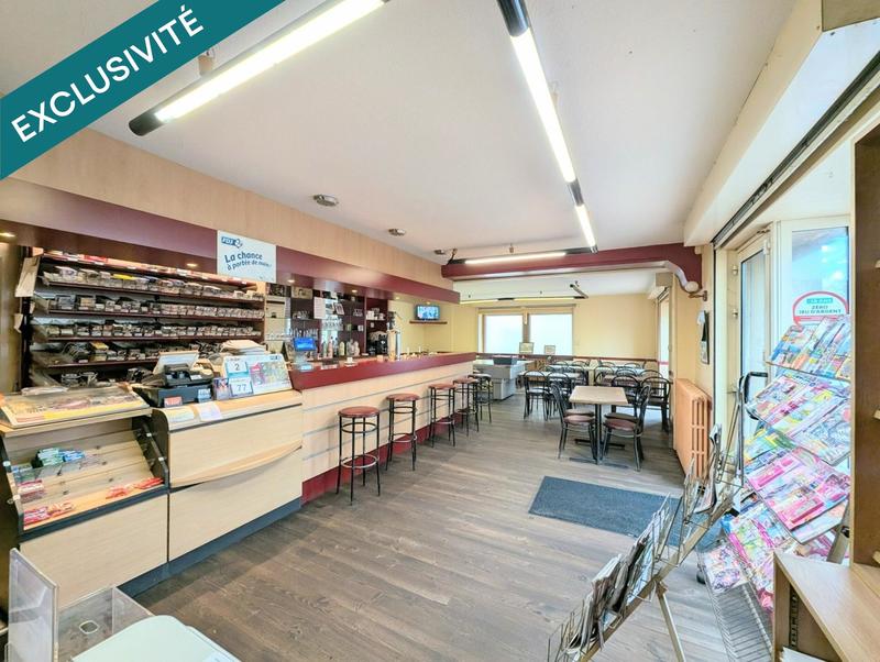 Local commercial - 215 m² - 8 pièces