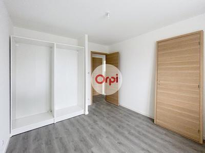 Loft - 67 m² - 3 pièces