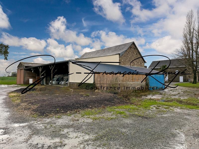 Maison - 243 m² - 10 pièces