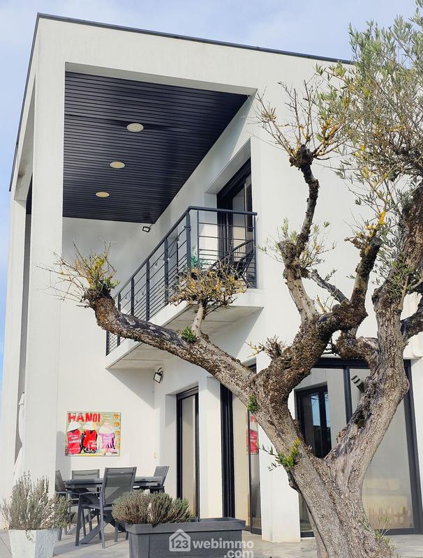 Villa - 165 m² - 8 pièces