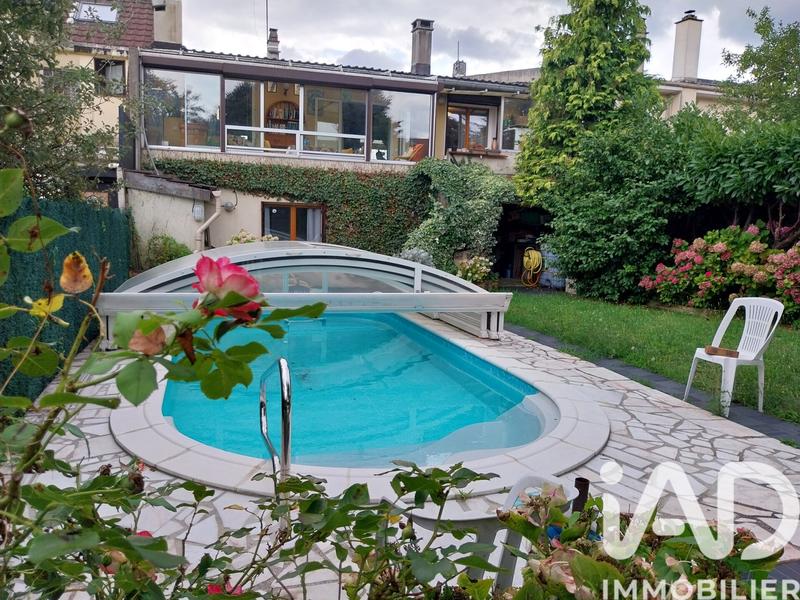 Maison - 100 m² - 6 pièces