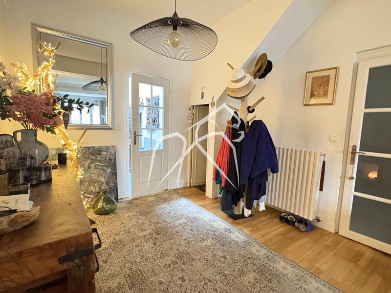 Maison - 122 m² - 6 pièces