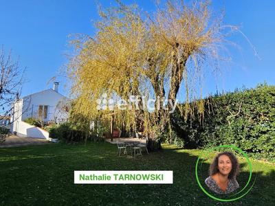 Maison - 102 m² - 4 pièces