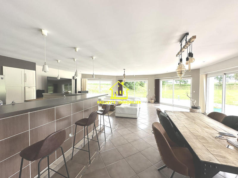 Maison contemporaine - 182 m² - 5 pièces