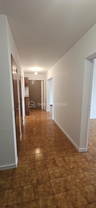 Appartement - 80 m² - 4 pièces