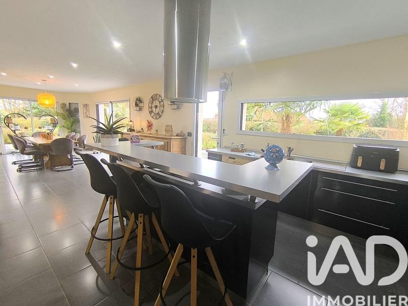 Maison - 152 m² - 7 pièces