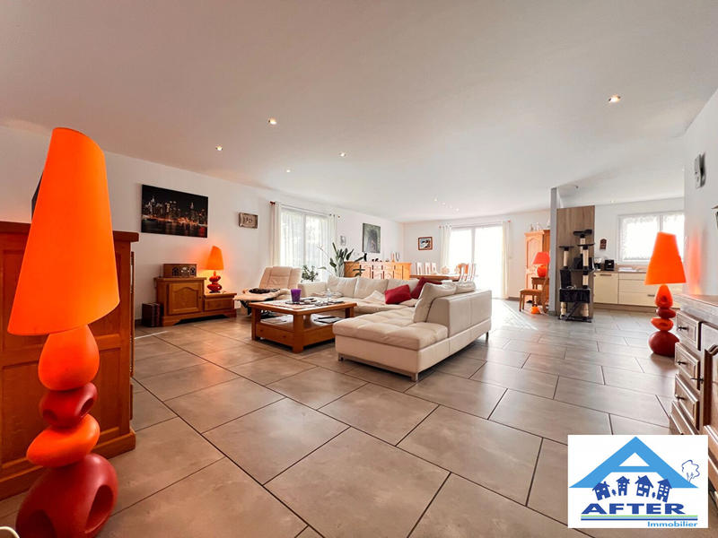 Maison - 202 m² - 6 pièces