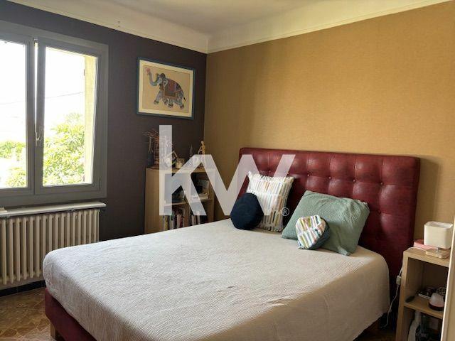 Maison - 215 m² - 4 pièces