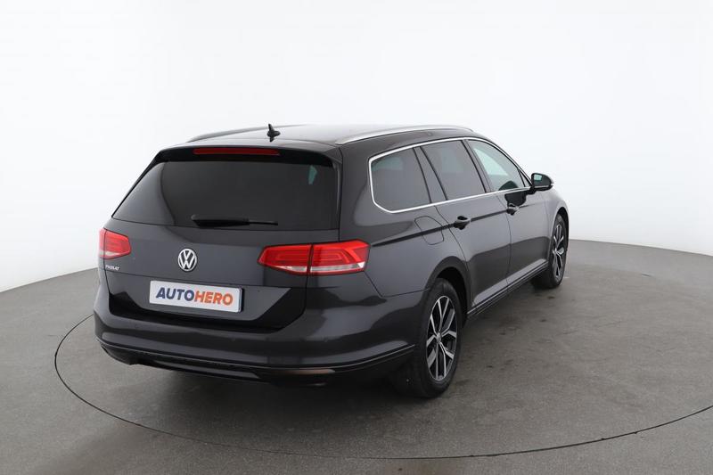Volkswagen Passat Sw 2.0 Tdi BlueMotion Tech Confortline Dsg7 150 ch