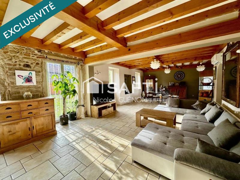 Maison - 235 m² - 8 pièces