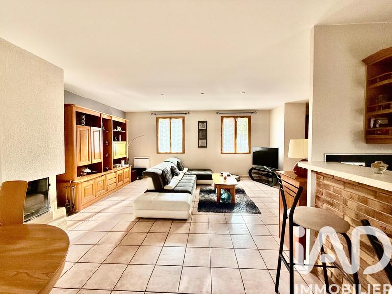 Maison - 94 m² - 5 pièces