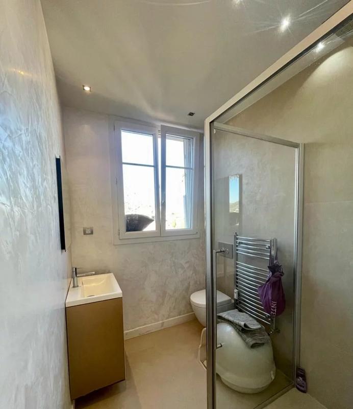 Appartement - 80 m² - 3 pièces