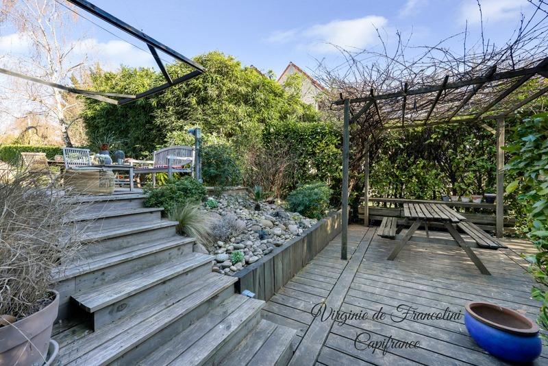 Maison - 183 m² - 8 pièces