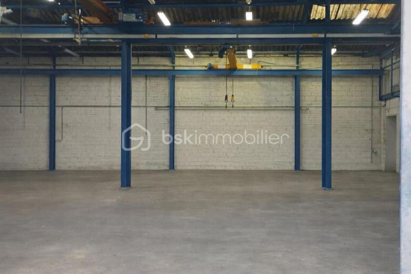 Entrepôt - 309 m² - 2 pièces