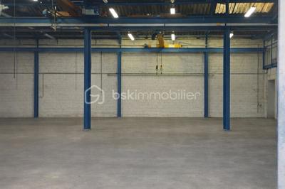 Entrepôt - 309 m² - 2 pièces