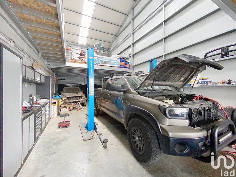 Local commercial - 204 m²