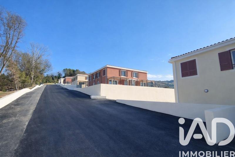 Maison - 77 m² - 4 pièces