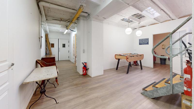 Local commercial - 353 m² - 10 pièces