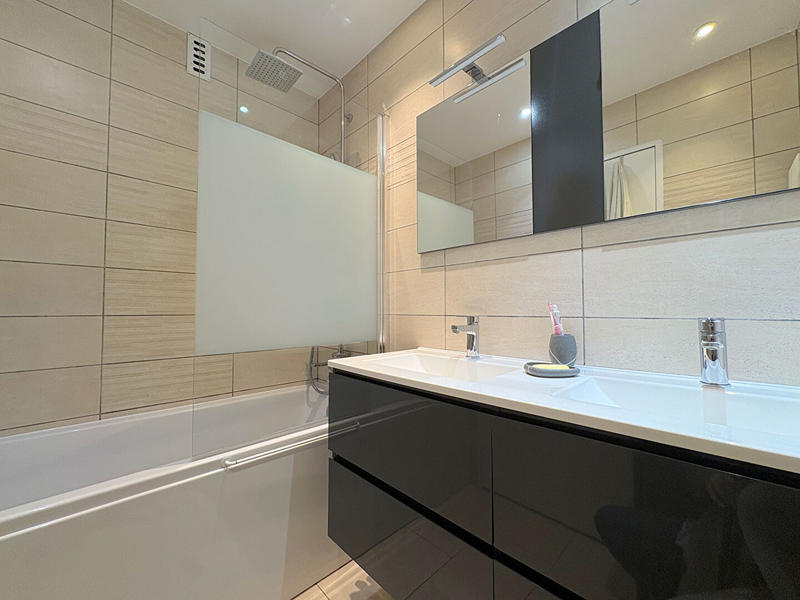 Appartement - 75 m² - 4 pièces