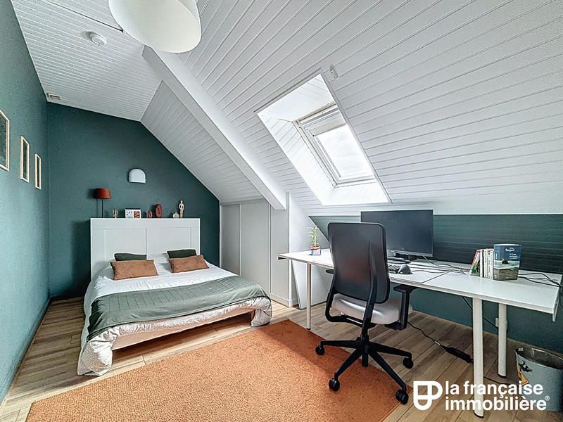 Maison - 230 m² - 8 pièces