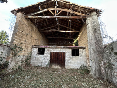 Maison - 90 m² - 1 pièce