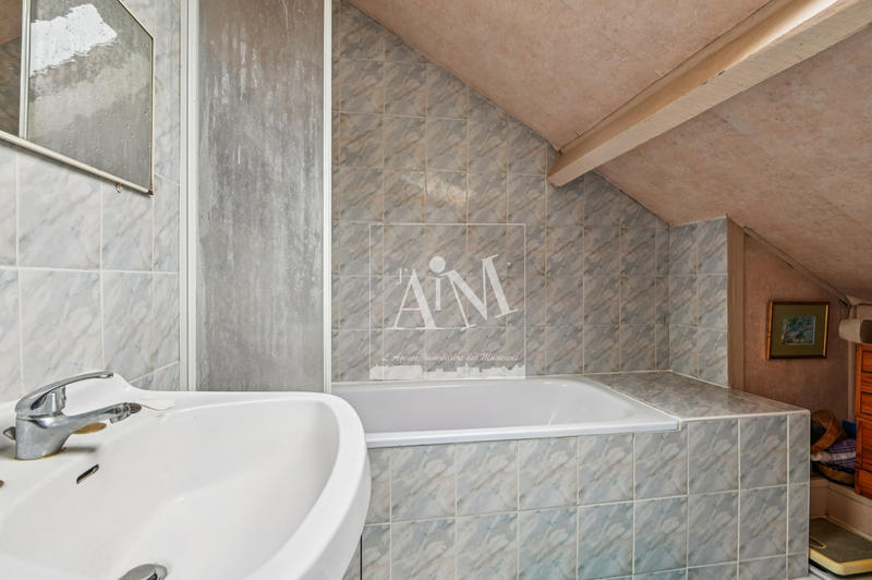 Maison - 80 m² - 5 pièces