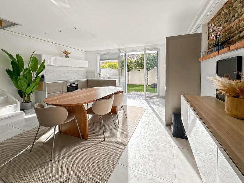 Maison - 91 m² - 4 pièces