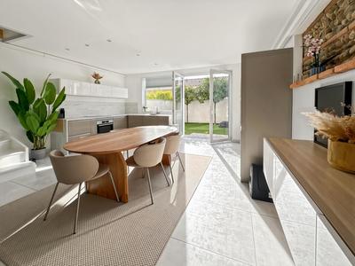 Maison - 91 m² - 4 pièces