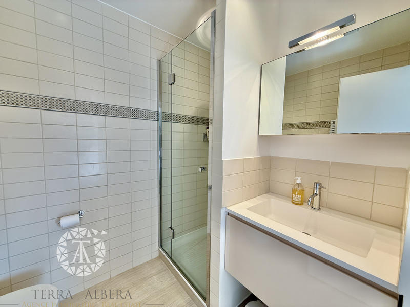 Villa - 160 m² - 6 pièces