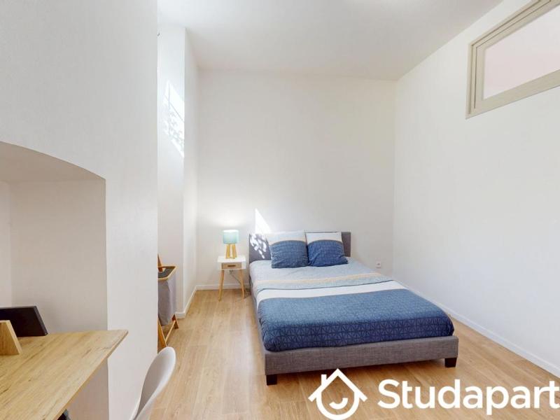 Chambre - 15 m² - 1 pièce