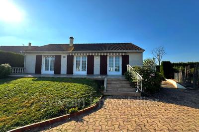 Maison - 88 m² - 4 pièces