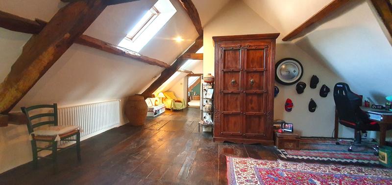 Corps de ferme - 431 m² - 11 pièces