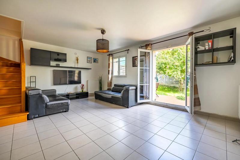 Maison - 92 m² - 4 pièces