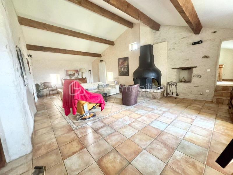 Appartement - 285 m² - 14 pièces