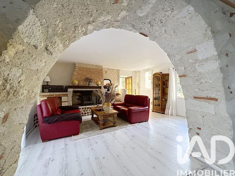 Maison - 465 m² - 15 pièces