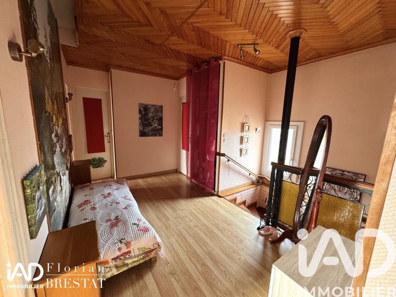 Maison - 158 m² - 7 pièces