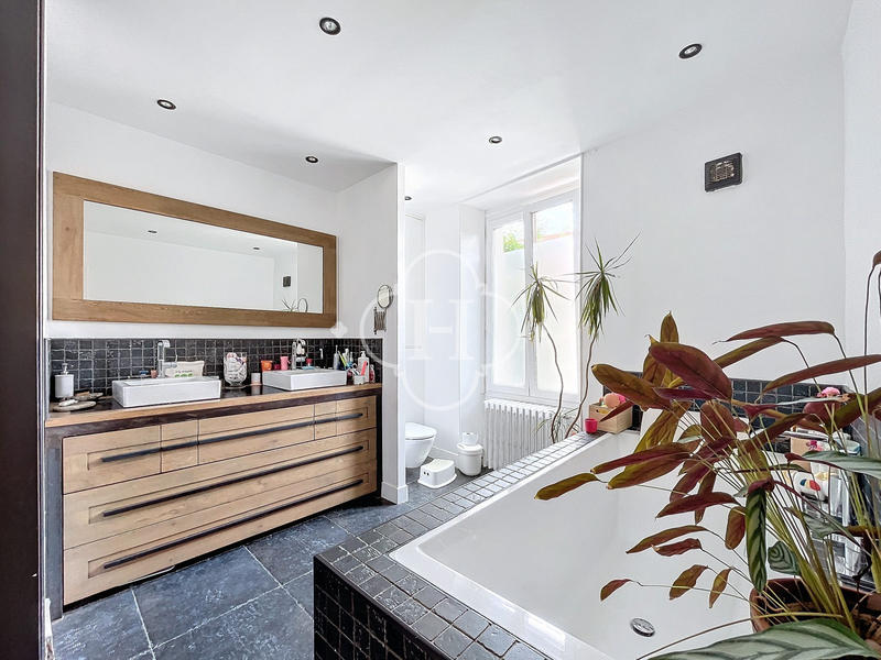 Maison ancienne - 156 m² - 5 pièces