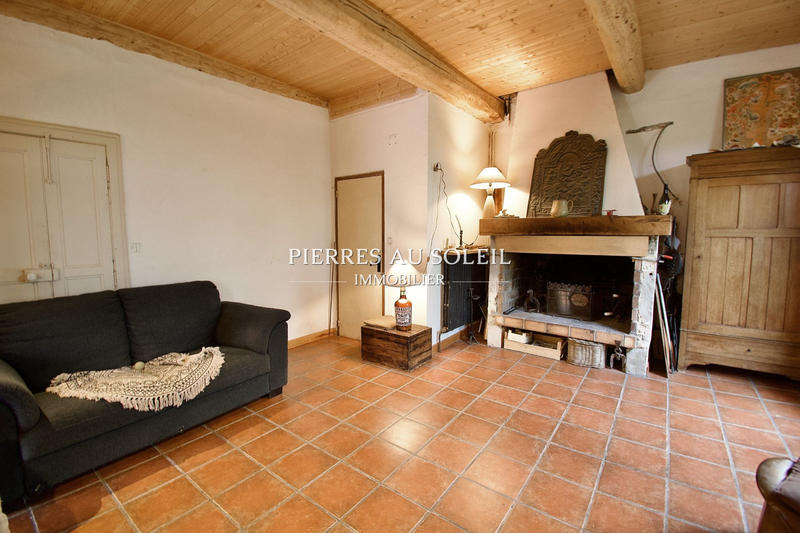 Propriété - 250 m² - 8 pièces