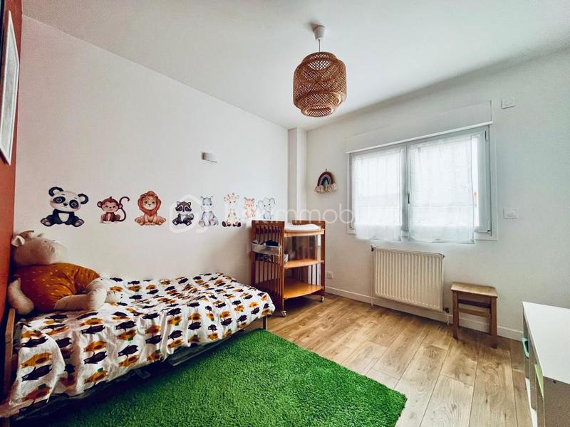 Maison - 80 m² - 4 pièces