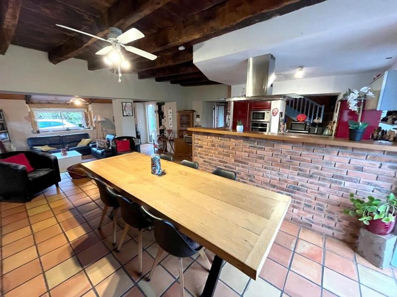 Maison - 174 m² - 6 pièces