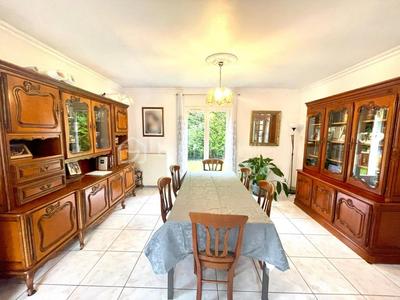 Maison - 175 m² - 7 pièces