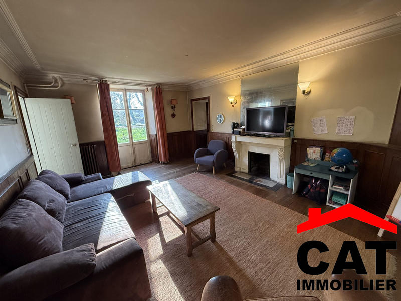 Maison - 366 m² - 13 pièces