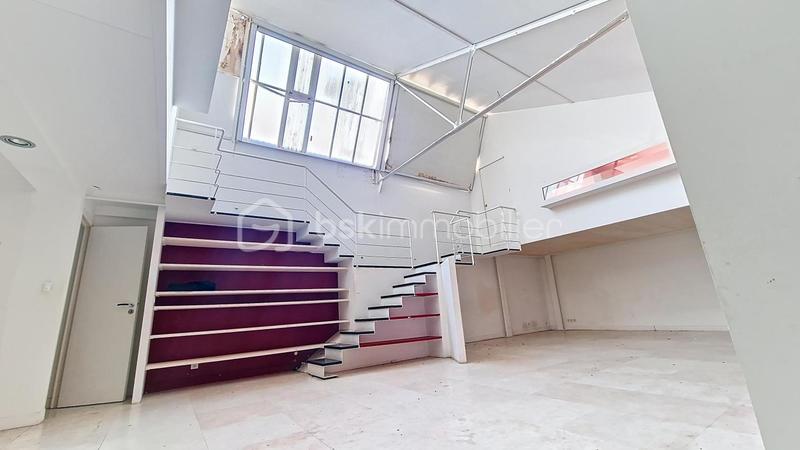 Loft - 140 m² - 6 pièces