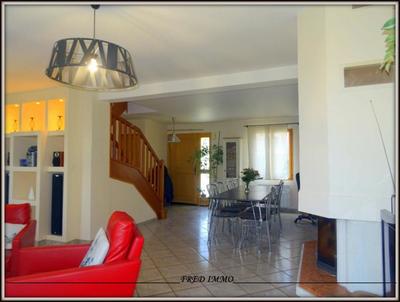 Maison - 170 m² - 7 pièces