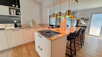 Villa - 146 m² - 6 pièces