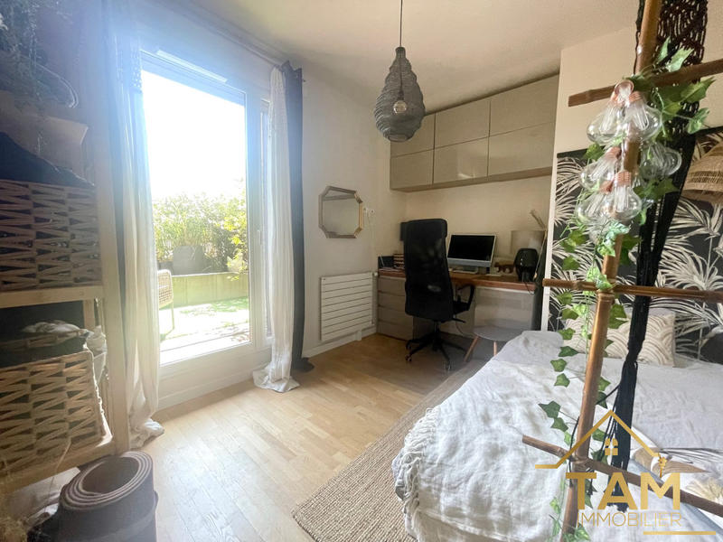 Appartement - 100 m² - 5 pièces