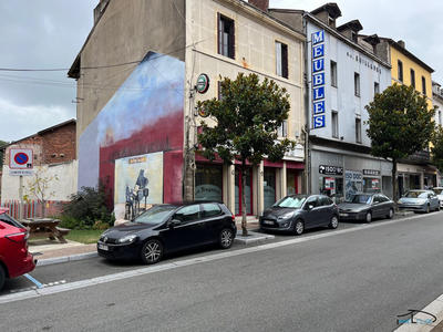 Maison - 331 m² - 7 pièces