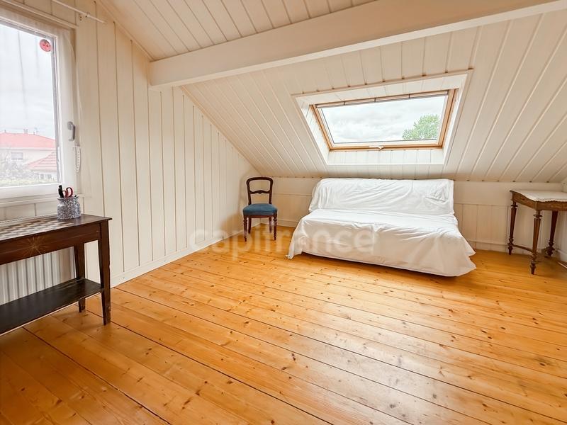 Maison - 194 m² - 7 pièces