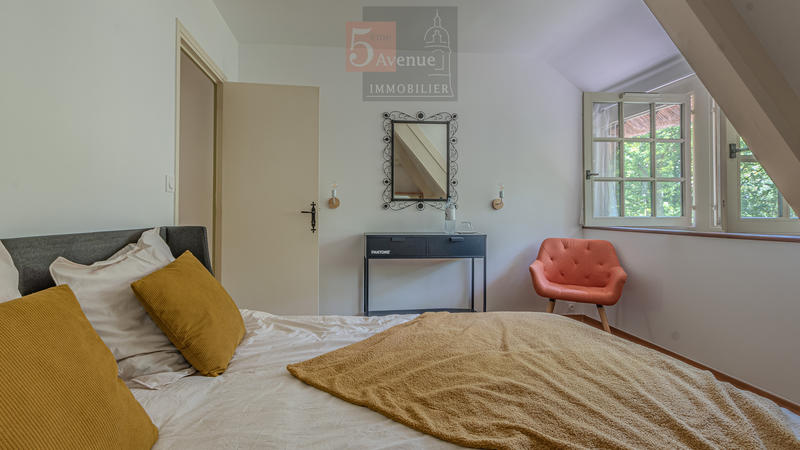 Maison - 170 m² - 7 pièces