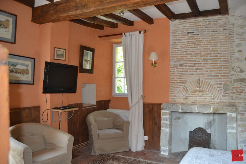 Manoir - 908 m² - 26 pièces